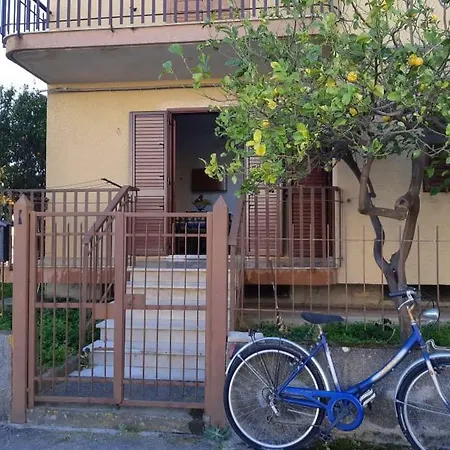 Casa Mena Apartment Badolato